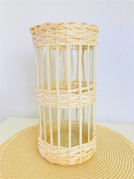 Vase / Windlicht aus Spangeflecht